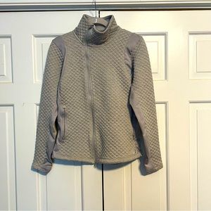 New Balance Quilted double zip jacket with side pockets size small